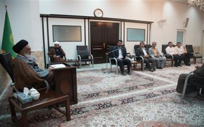 بهره برداری از پست جدید ۴۰۰ کیلوولت در استان قم بهره برداری از پست جدید ۴۰۰ کیلوولت در استان قم